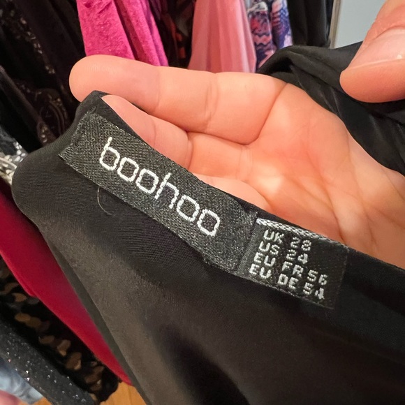 Boohooplus double slinky twist front dress - Picture 4 of 4